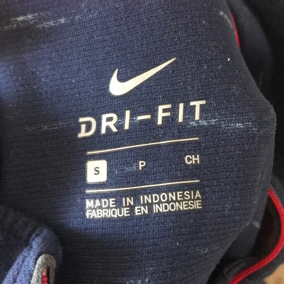 Women’s Nike Dri-Fit Small U of AZ Quarter Zip - Picture 2 of 2